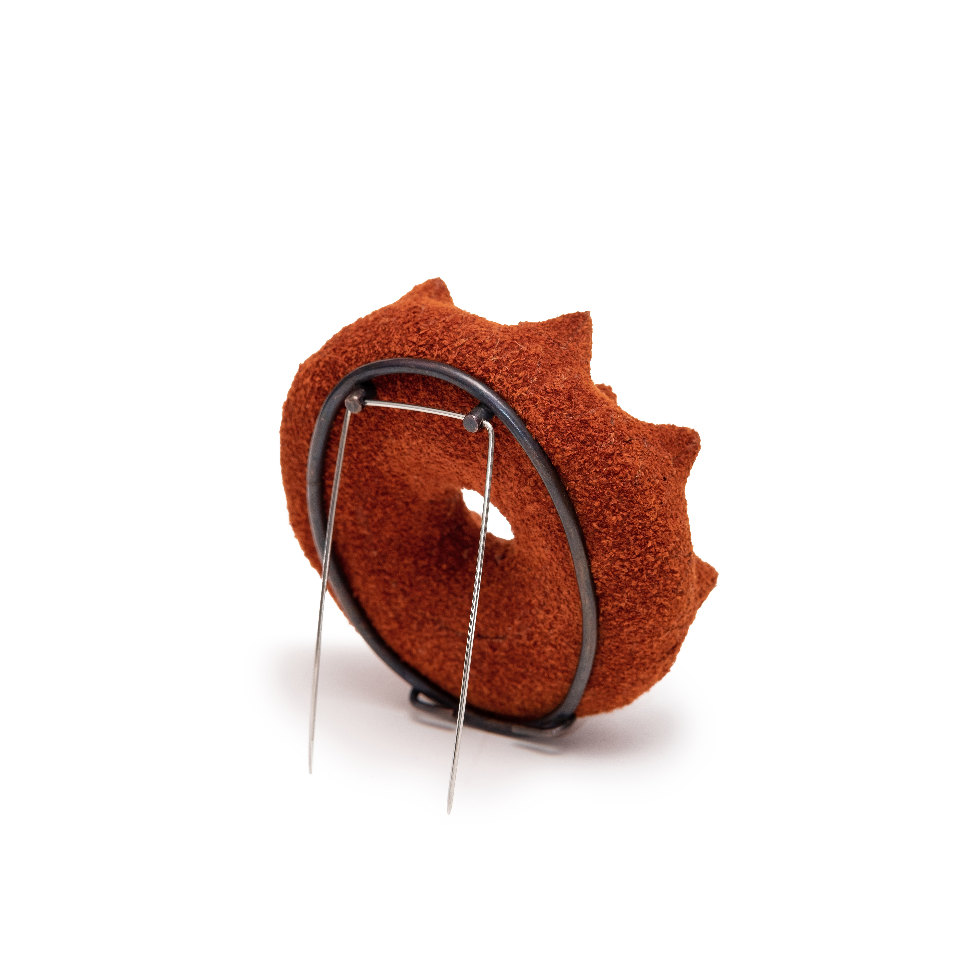 Superorder leather brooch