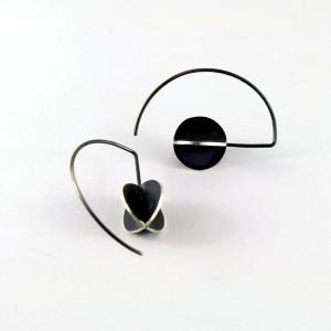 Orb short hook geometric earrings/ X-series